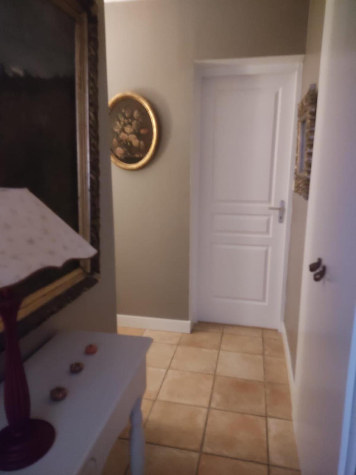 La Frenaie Bed & Breakfast Saint-Cyr-sur-le-Rhone Eksteriør bilde