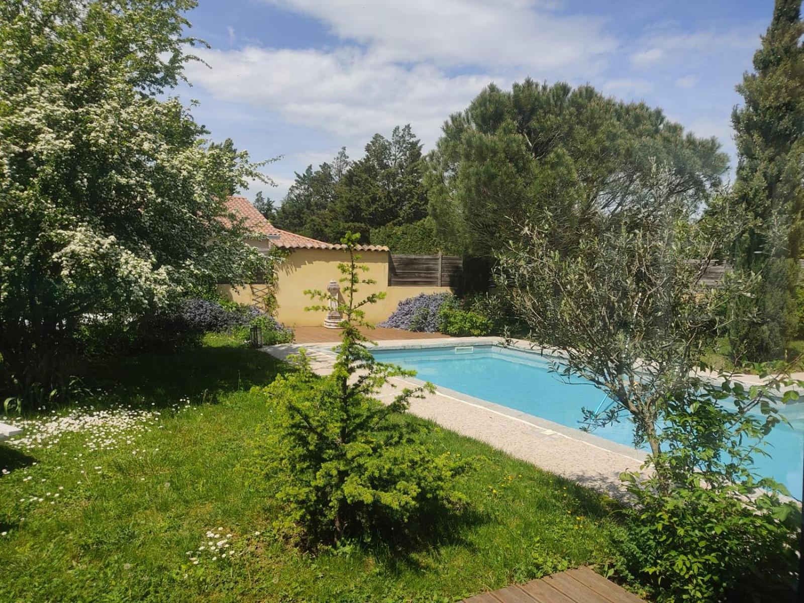 La Frenaie Bed & Breakfast Saint-Cyr-sur-le-Rhone Eksteriør bilde